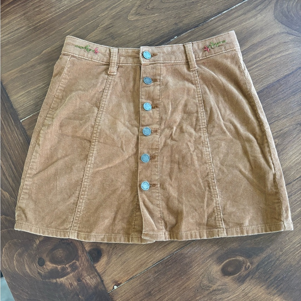 Hand Embroidered Flower Stem Tan Corduroy Skirt with Button Detail size3 $10